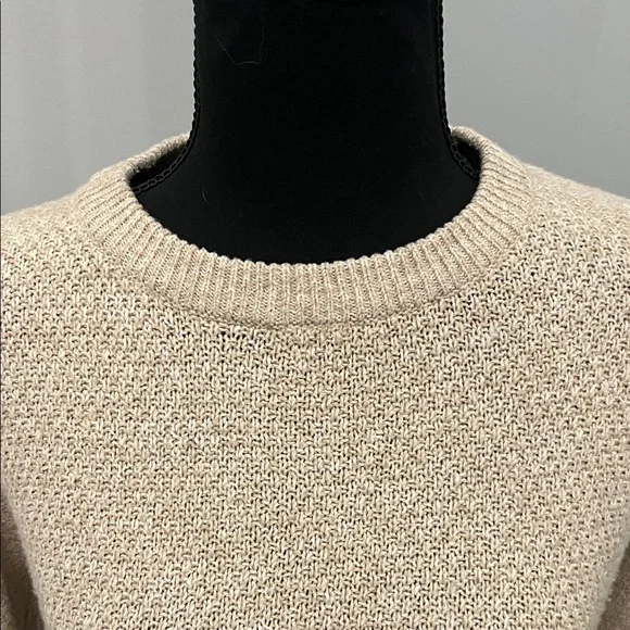 Pink Clover Textured Beige Sweater Stitch Fix - Picture 3 of 7